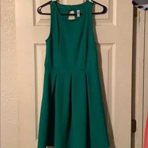 Green Dress!!